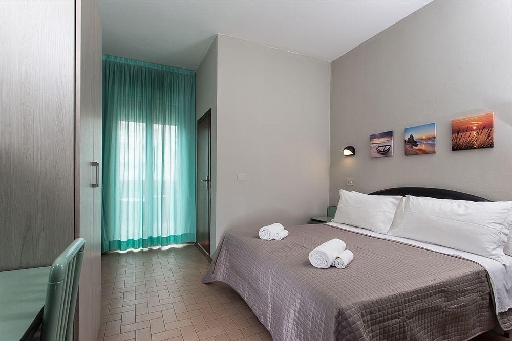 Mediterraneo Hotel 3*