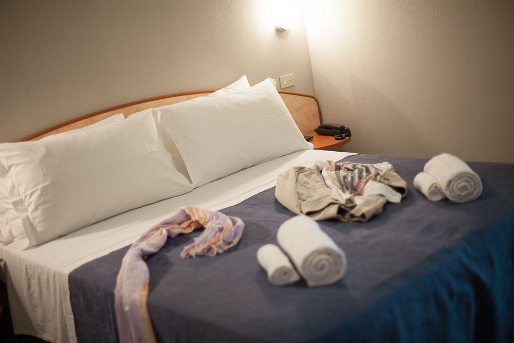 Mediterraneo Hotel 3*